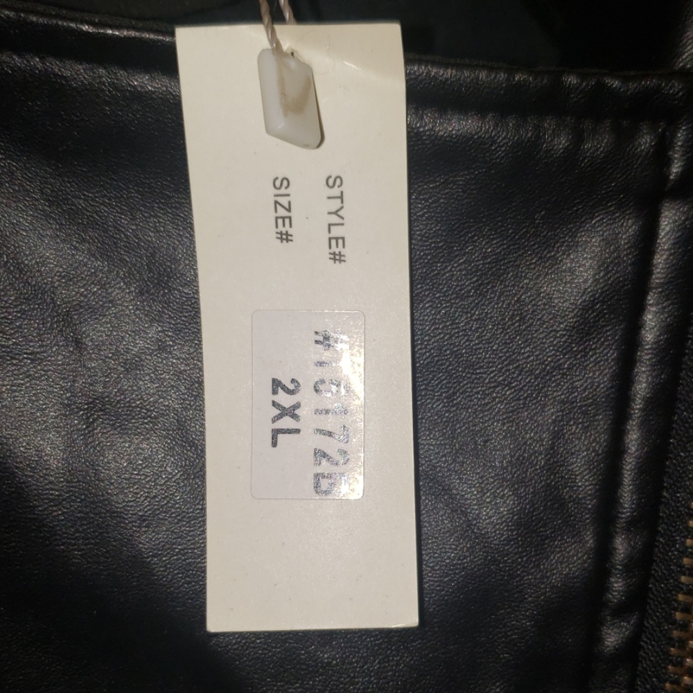 ToTo Collection vest - Picture 4 of 5